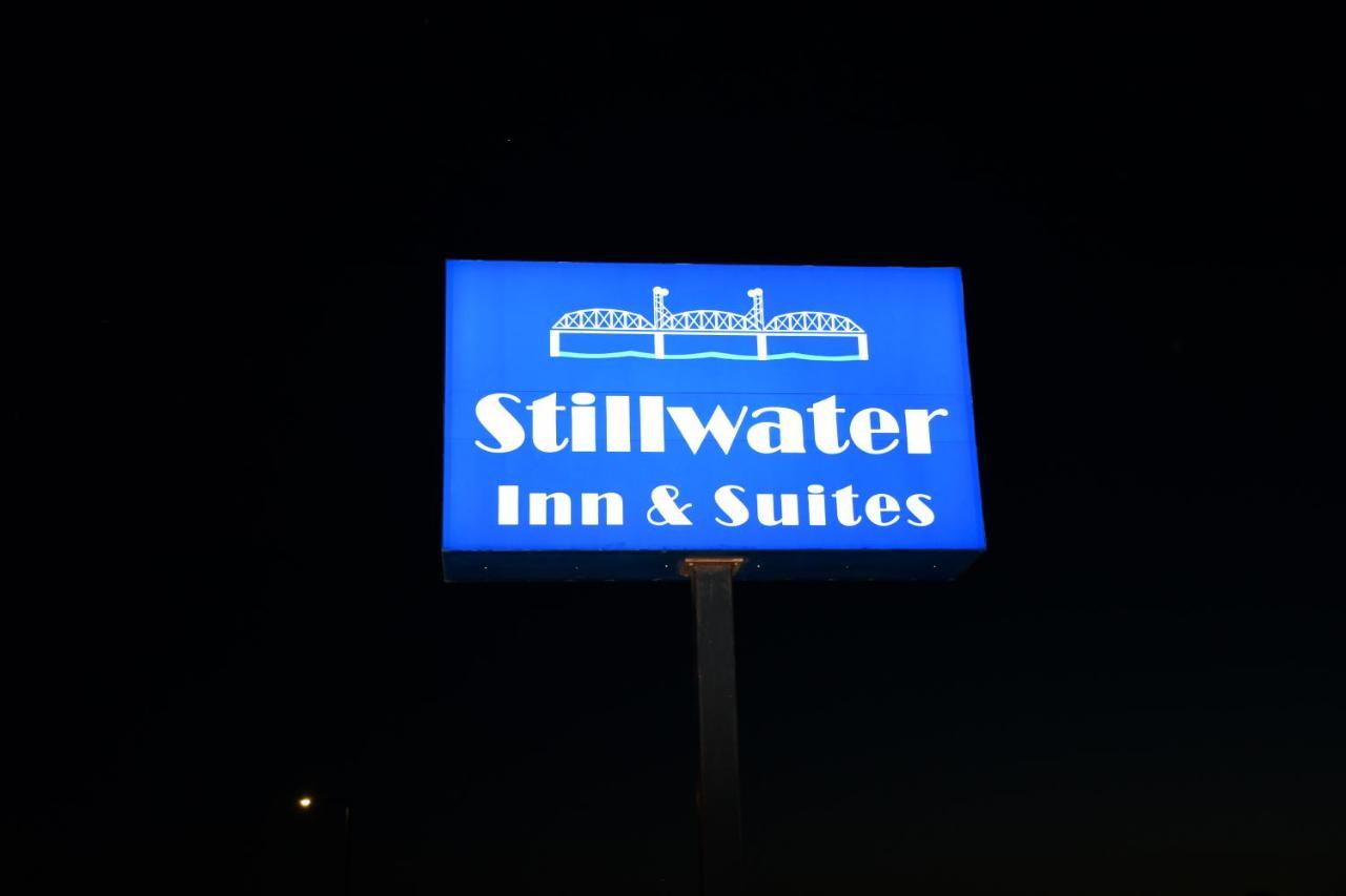 Stillwater Inn & Suites Exterior photo